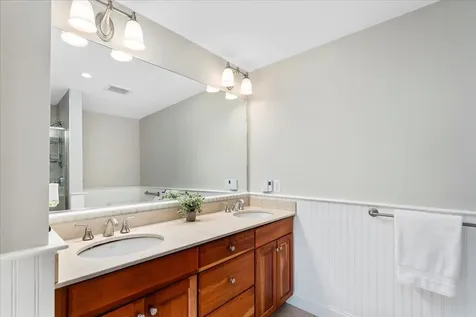 52 Main Street Nashua NH 03064