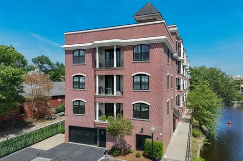52 Main Street Nashua NH 03064