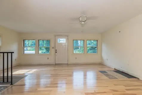 11 Bridge Street Kittery ME 03904-1501