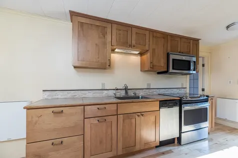 11 Bridge Street Kittery ME 03904-1501