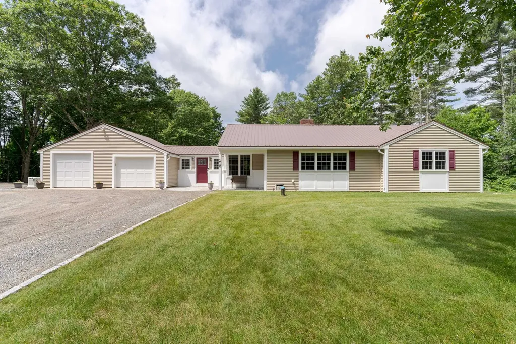 210 Pickpocket Road Brentwood NH 03833
