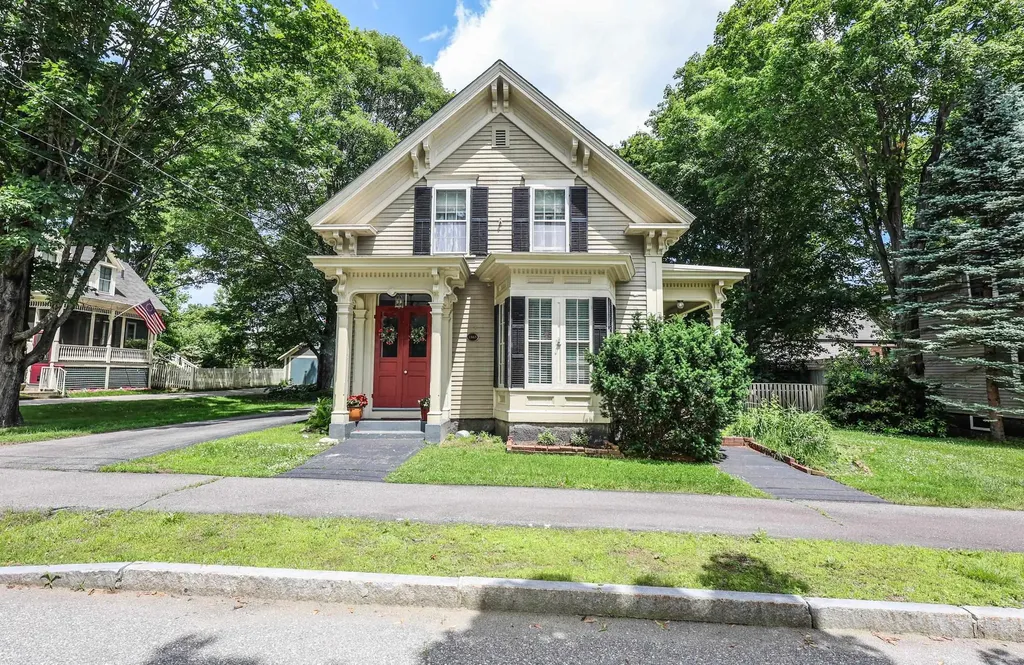 42 Lyndon Street Concord NH 03301