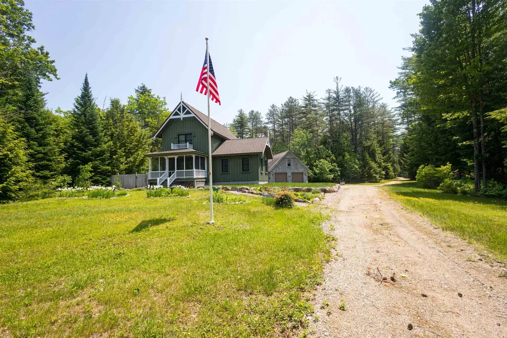 185 Huntress Bridge Road Effingham NH 03882