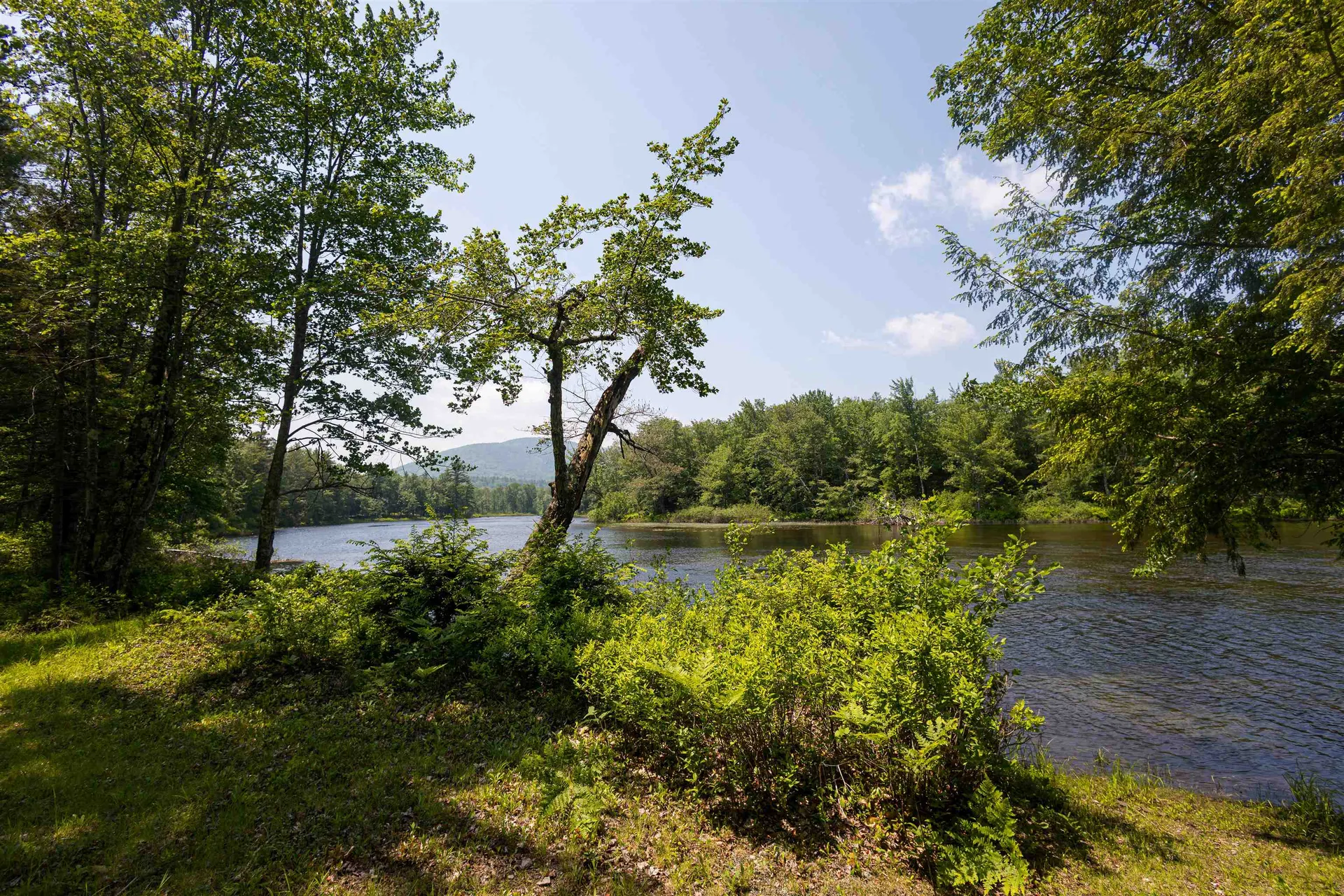 185 Huntress Bridge Road Effingham NH 03882