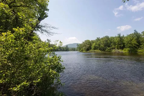 185 Huntress Bridge Road Effingham NH 03882