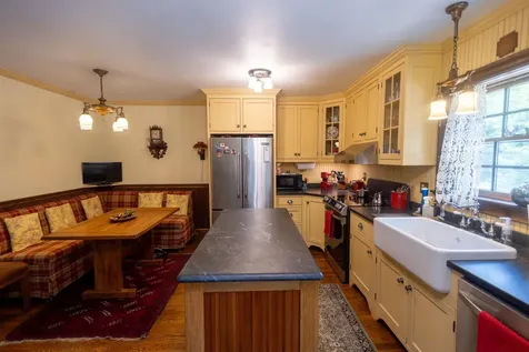 185 Huntress Bridge Road Effingham NH 03882