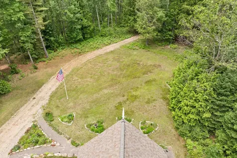 185 Huntress Bridge Road Effingham NH 03882