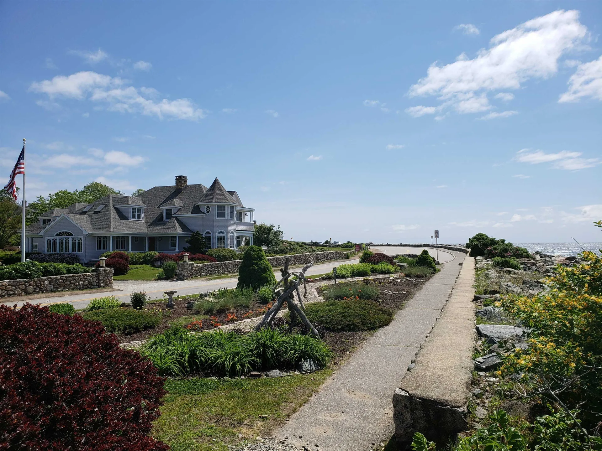 24 Chapel Road North Hampton NH 03862