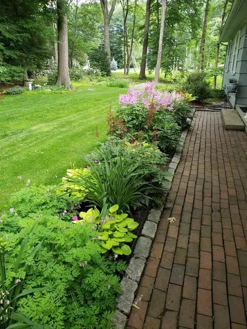 24 Chapel Road North Hampton NH 03862