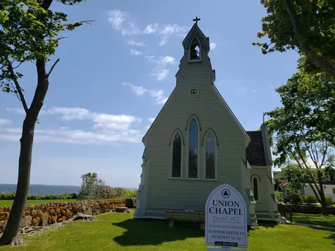 24 Chapel Road North Hampton NH 03862