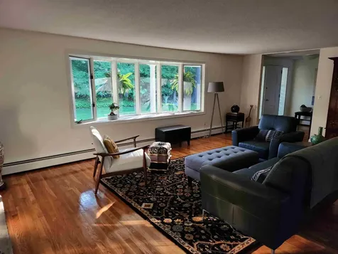 24 Chapel Road North Hampton NH 03862