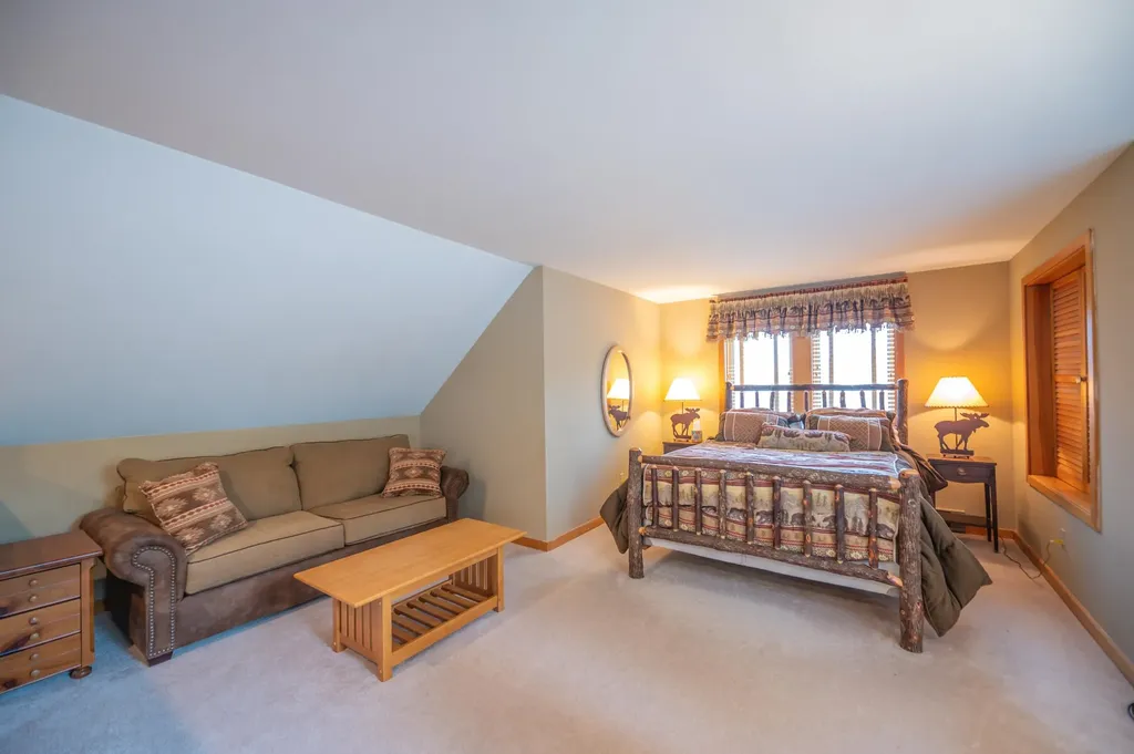 16 Tenth Lane Wilmington VT 05363