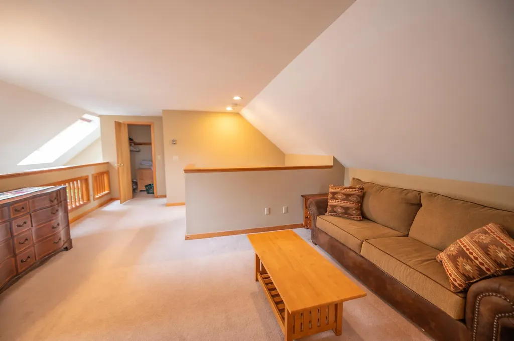 16 Tenth Lane Wilmington VT 05363