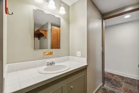 18 Elm Street Norwich VT 05055