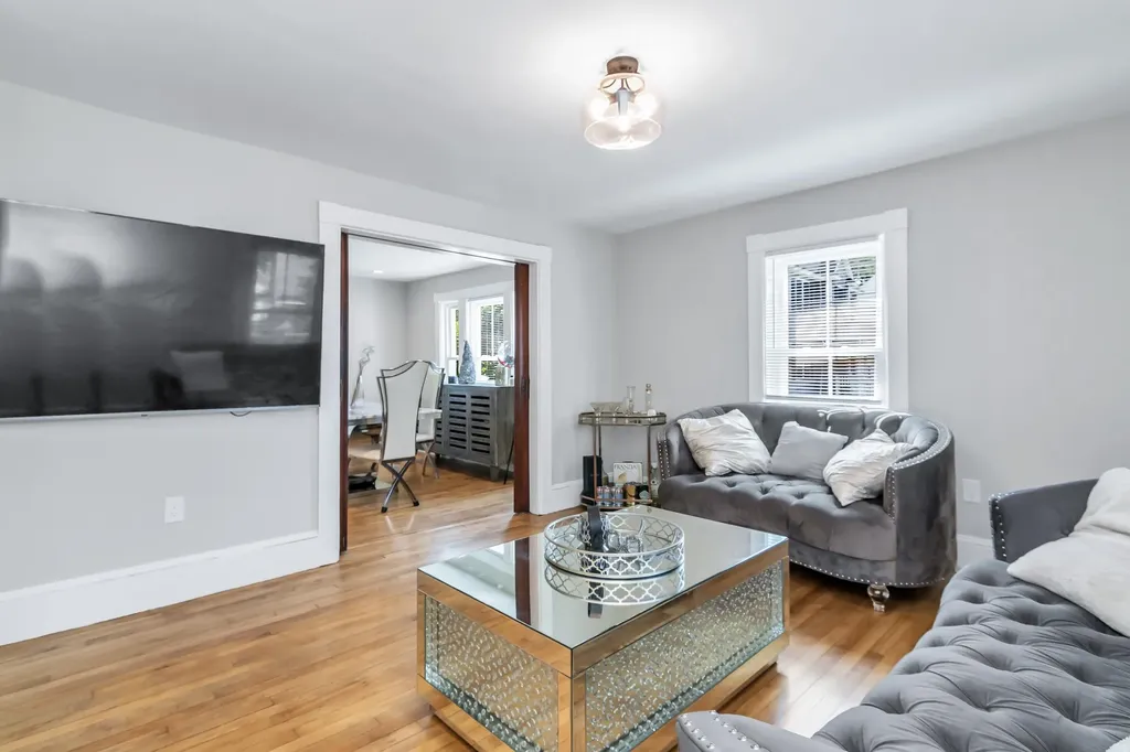 24 Jefferson Street Derry NH 03038