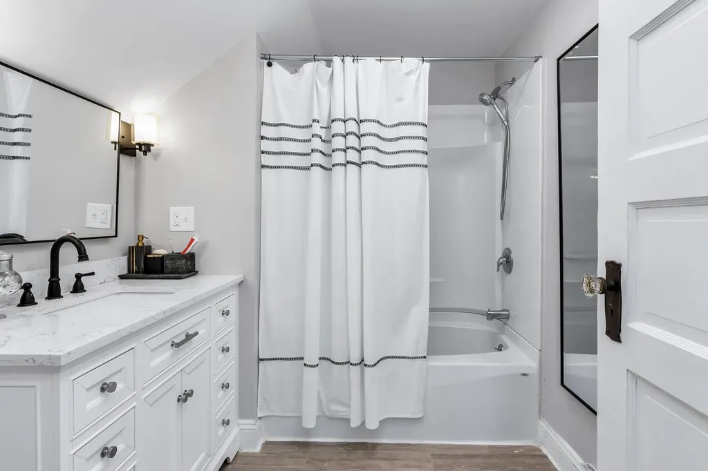 24 Jefferson Street Derry NH 03038