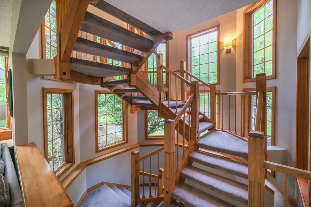 94 Snow Track N Ludlow VT 05149