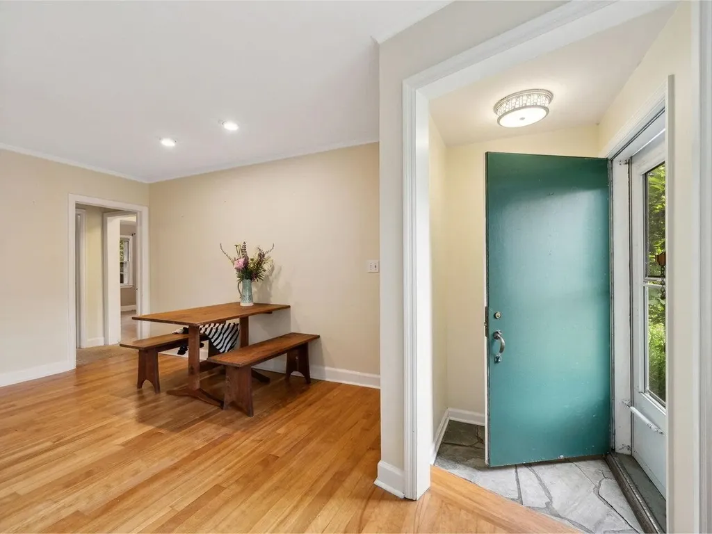 10 Crescent Road Burlington VT 05401