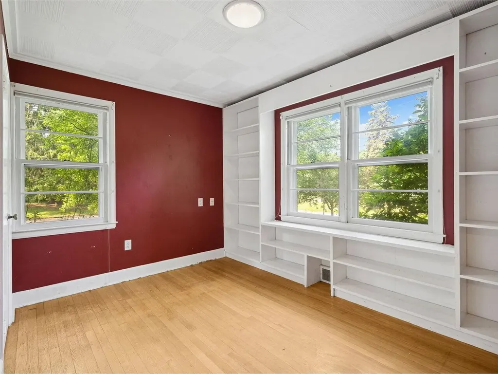 10 Crescent Road Burlington VT 05401