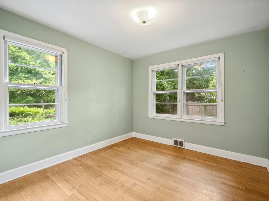 10 Crescent Road Burlington VT 05401