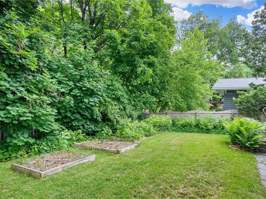 10 Crescent Road Burlington VT 05401