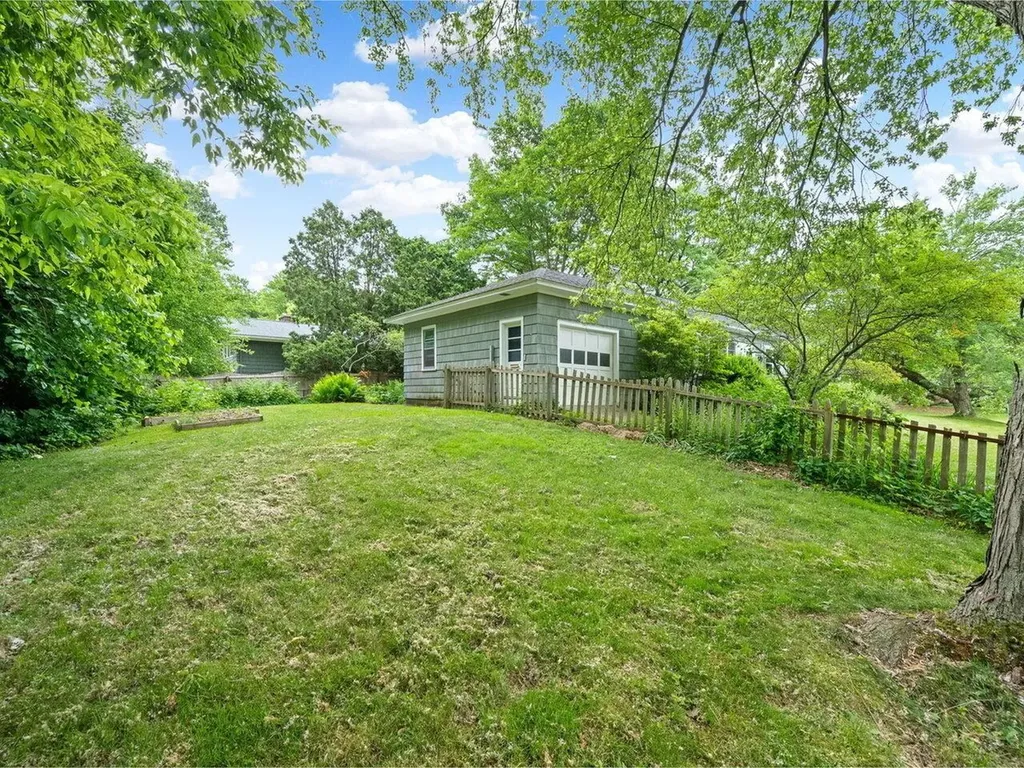 10 Crescent Road Burlington VT 05401