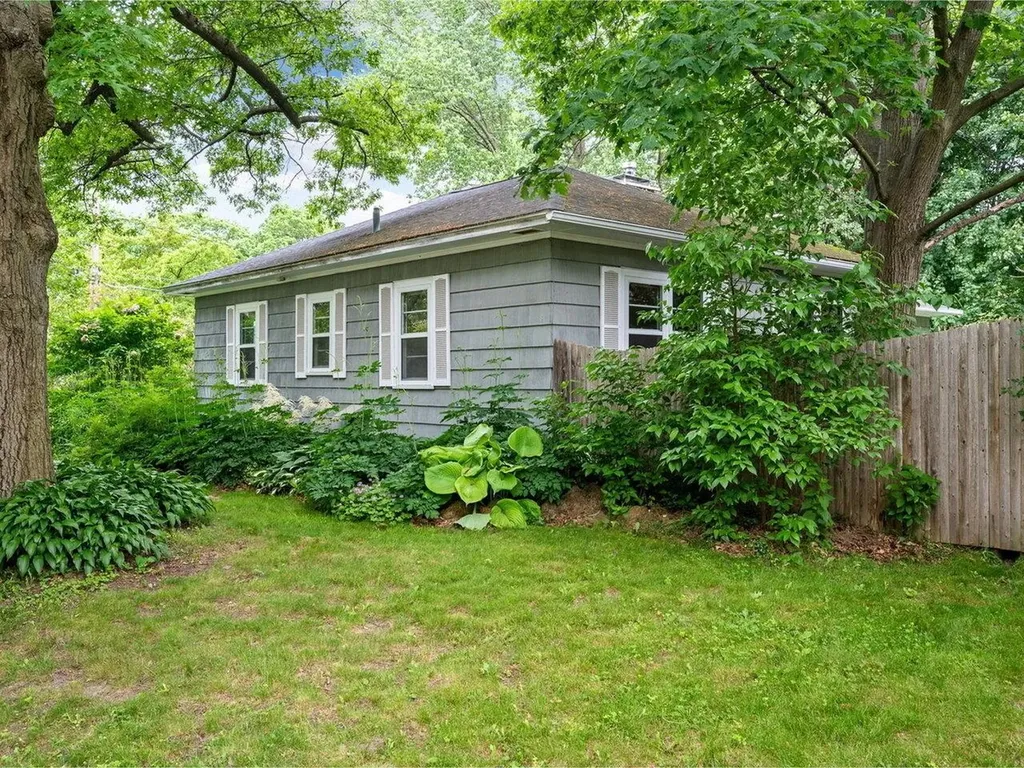 10 Crescent Road Burlington VT 05401