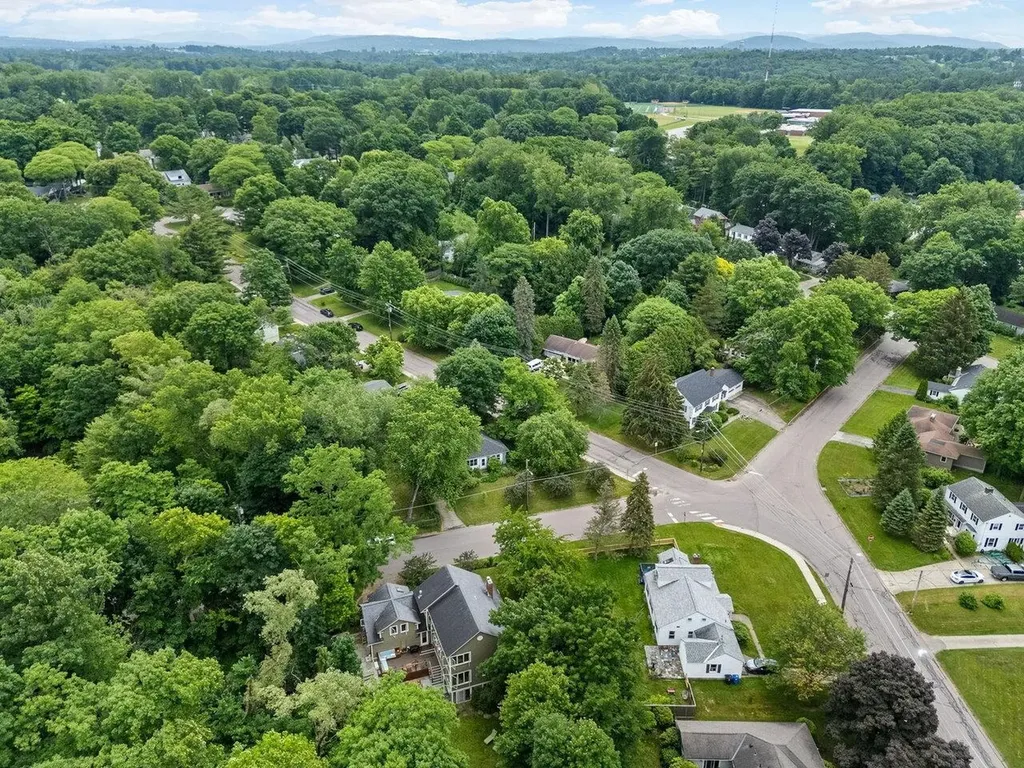 10 Crescent Road Burlington VT 05401