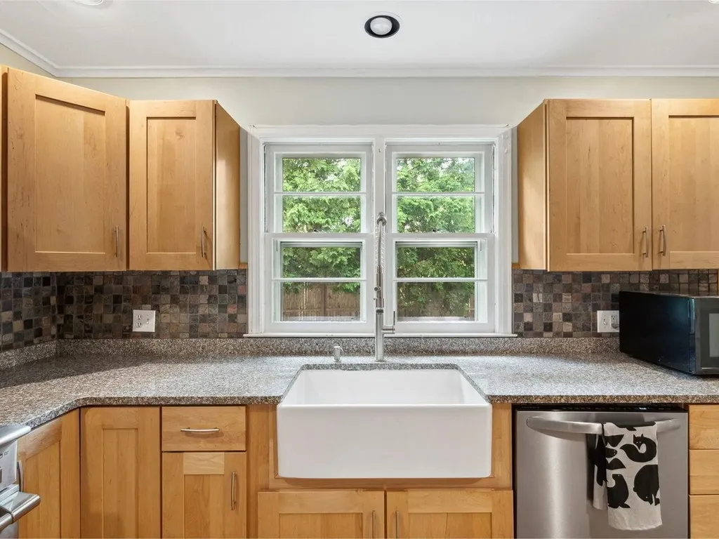 10 Crescent Road Burlington VT 05401