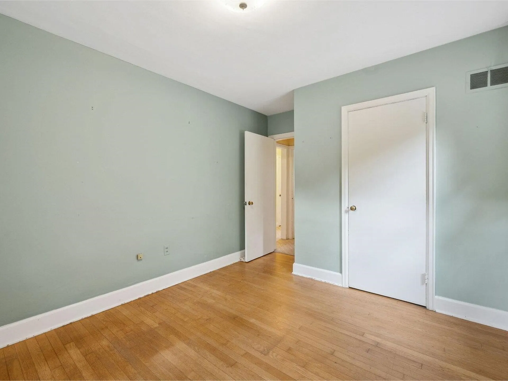 10 Crescent Road Burlington VT 05401