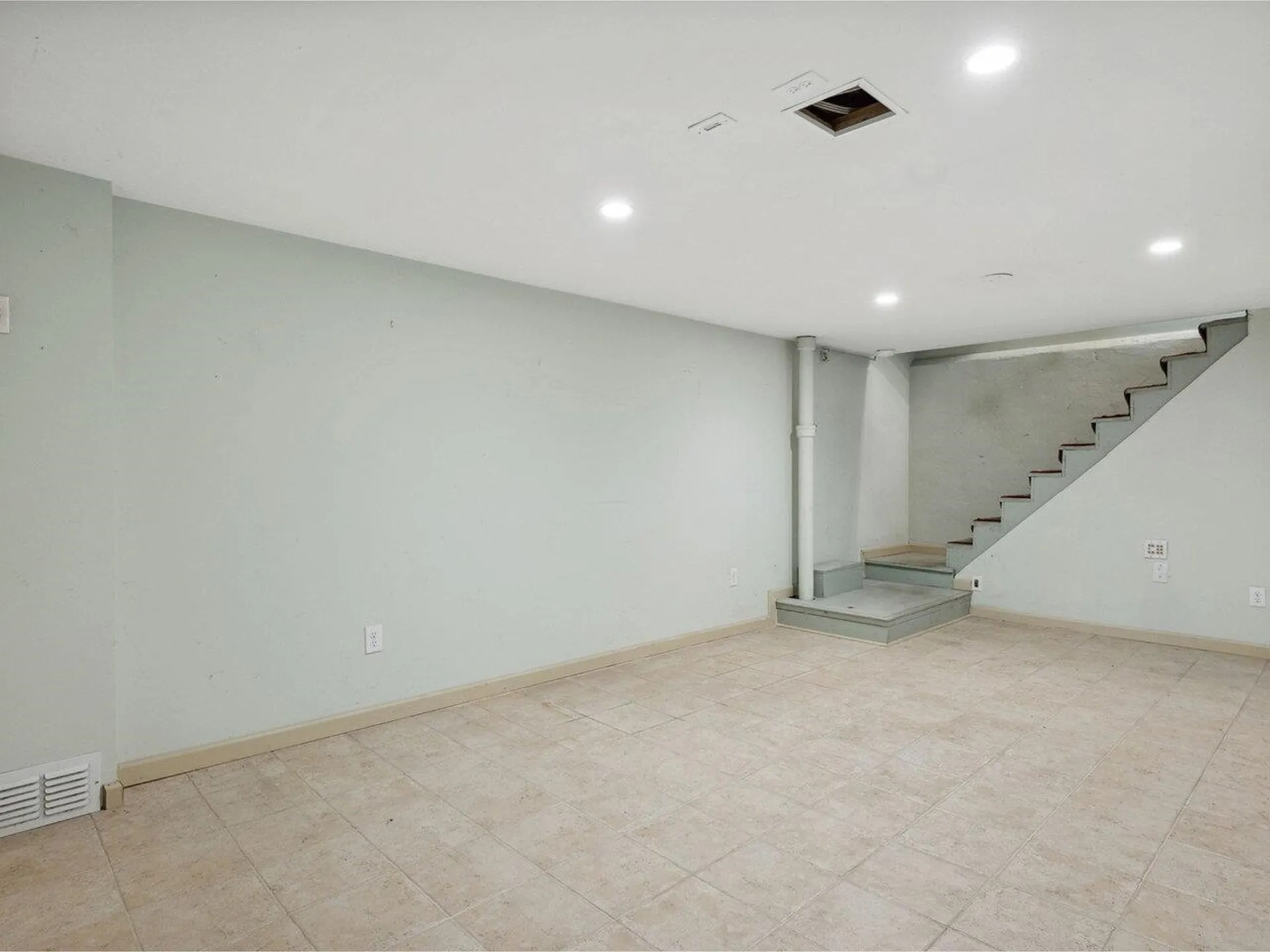 10 Crescent Road Burlington VT 05401