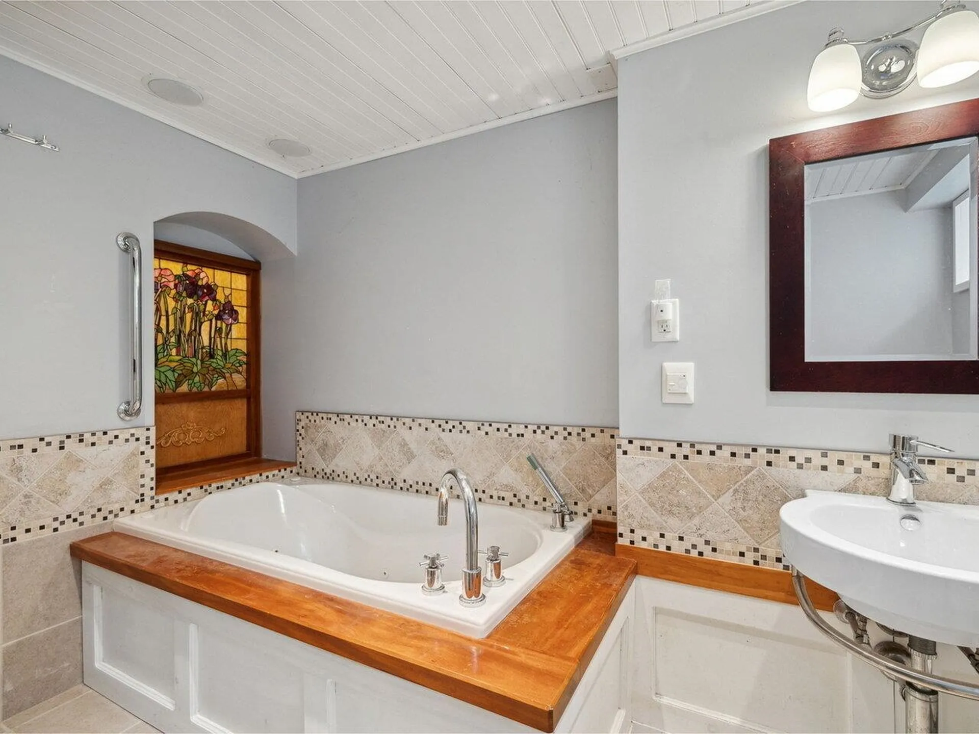 10 Crescent Road Burlington VT 05401