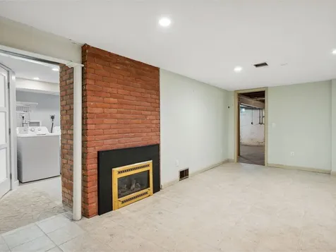 10 Crescent Road Burlington VT 05401