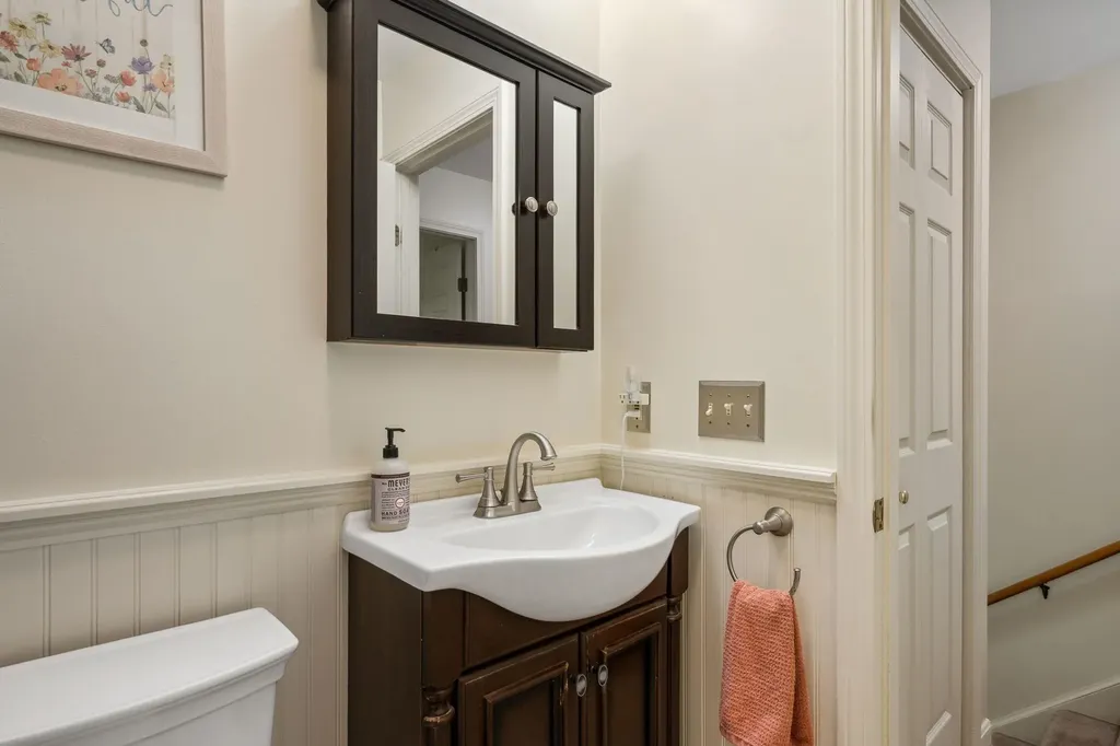 60 Savage Court Williston VT 05495