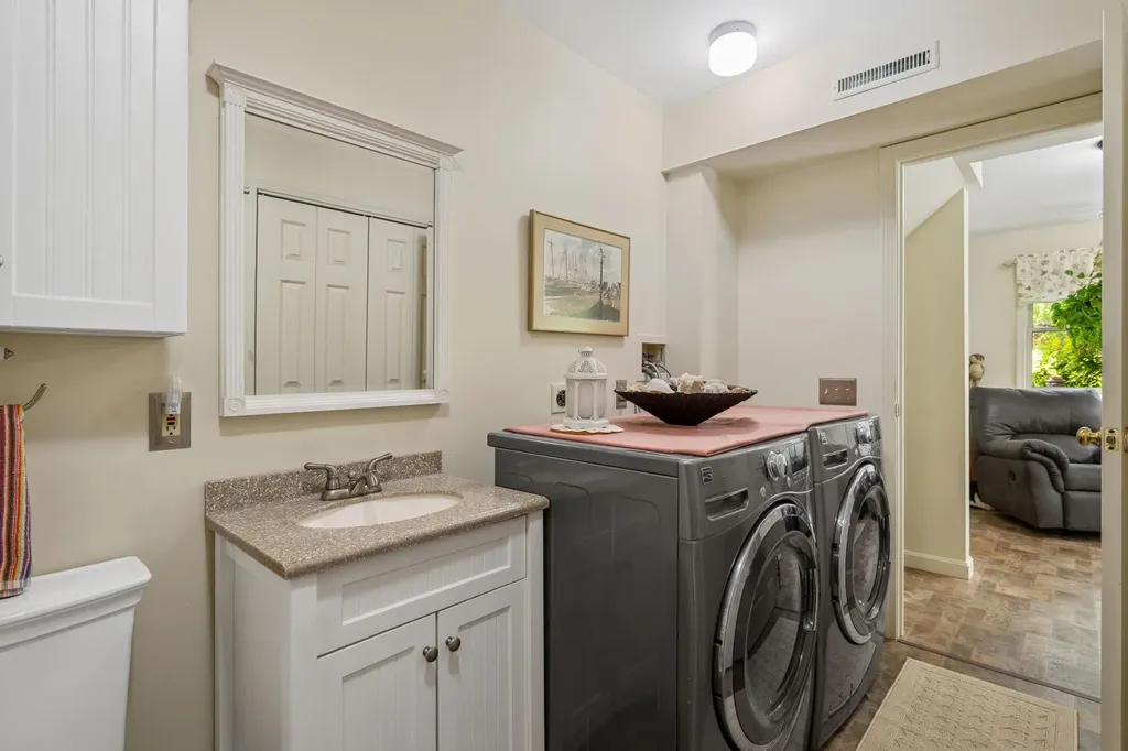 60 Savage Court Williston VT 05495