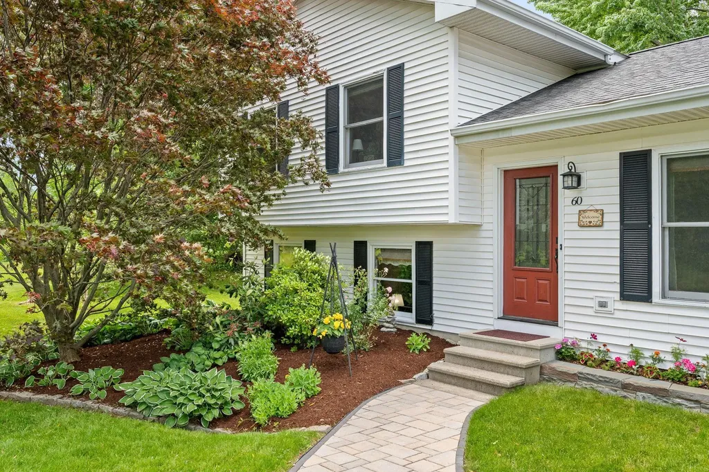 60 Savage Court Williston VT 05495