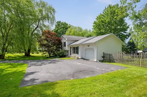 60 Savage Court Williston VT 05495