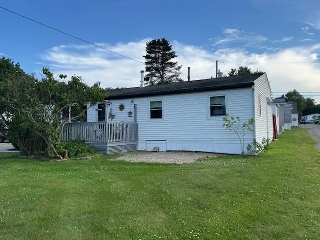 62 Adams Park Rye NH 03870