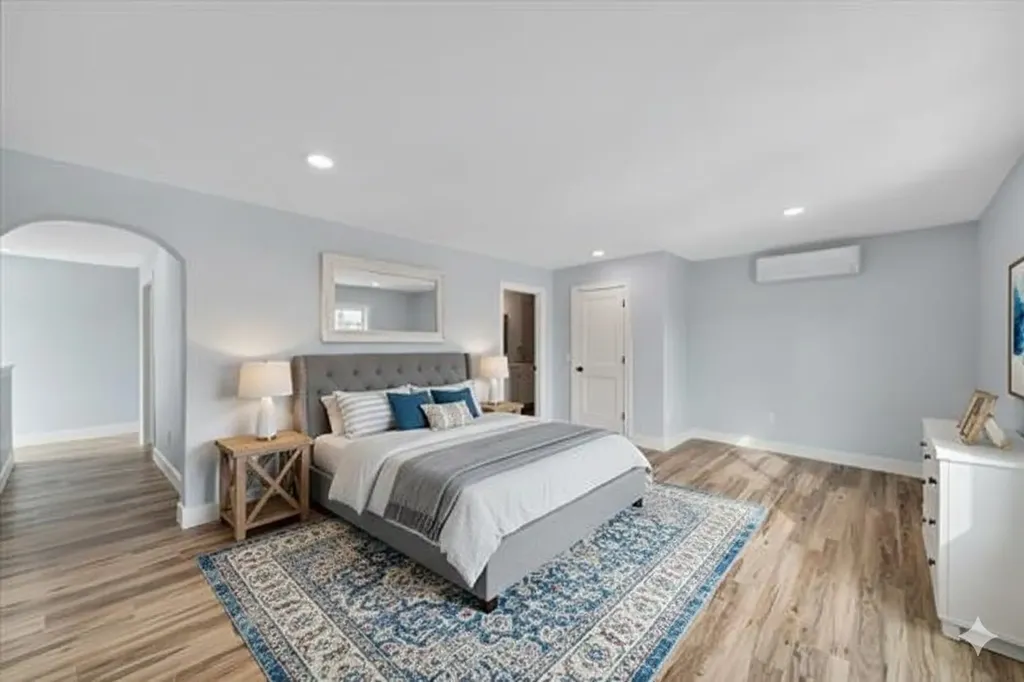 925 Falls Road Shelburne VT 05482