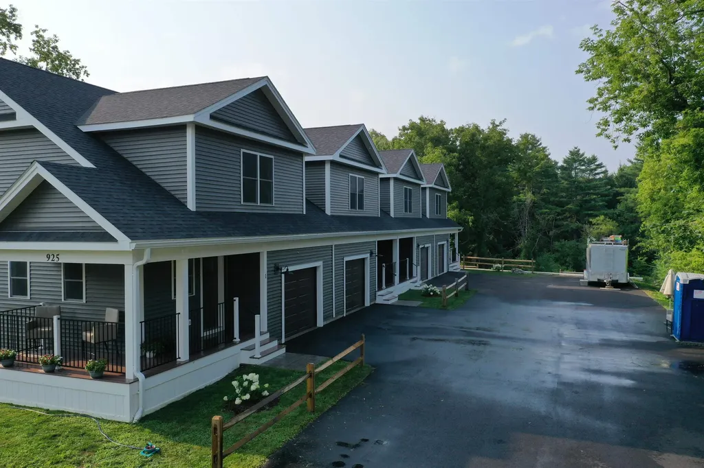 925 Falls Road Shelburne VT 05482