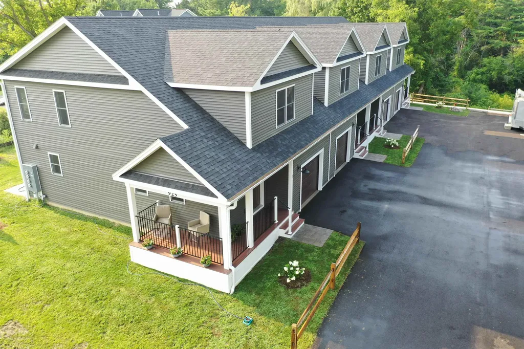 925 Falls Road Shelburne VT 05482