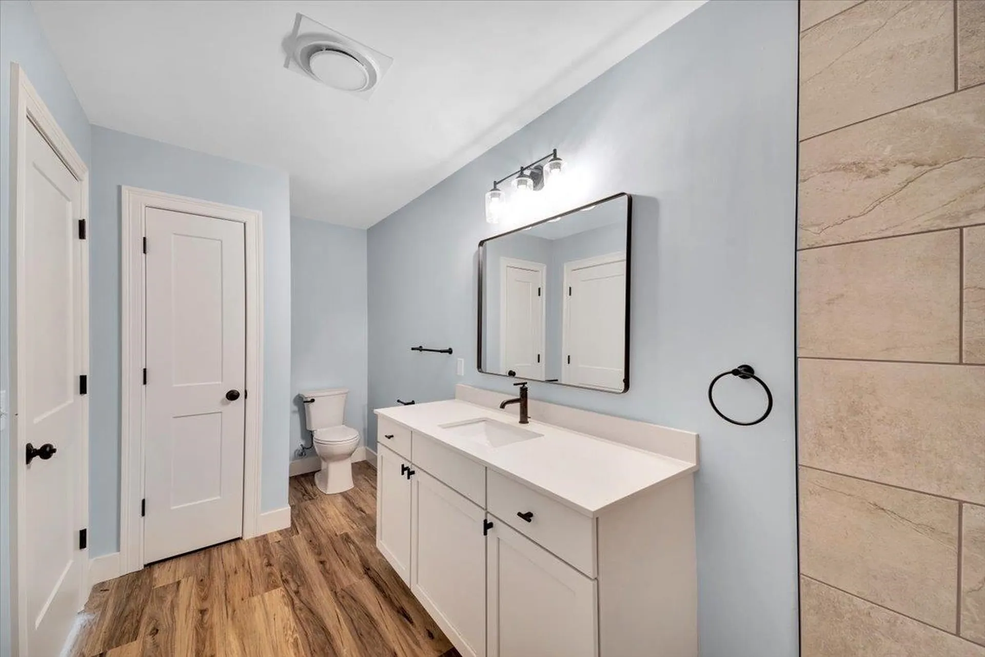 925 Falls Road Shelburne VT 05482