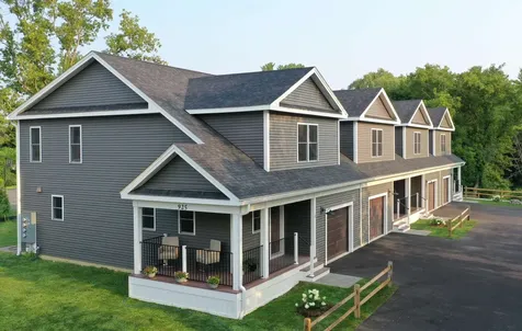 925 Falls Road Shelburne VT 05482