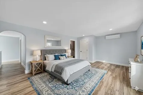 925 Falls Road Shelburne VT 05482