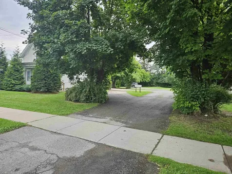 62 Court Street Middlebury VT 05753