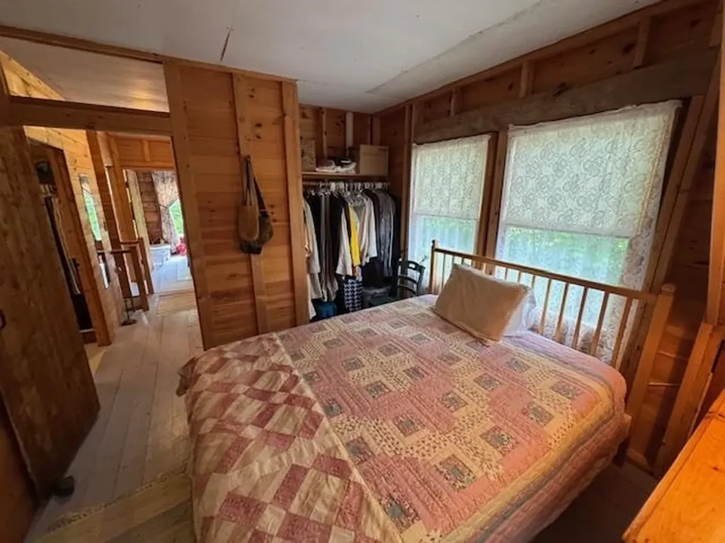 49 North Randolph Road Greensboro VT 05841