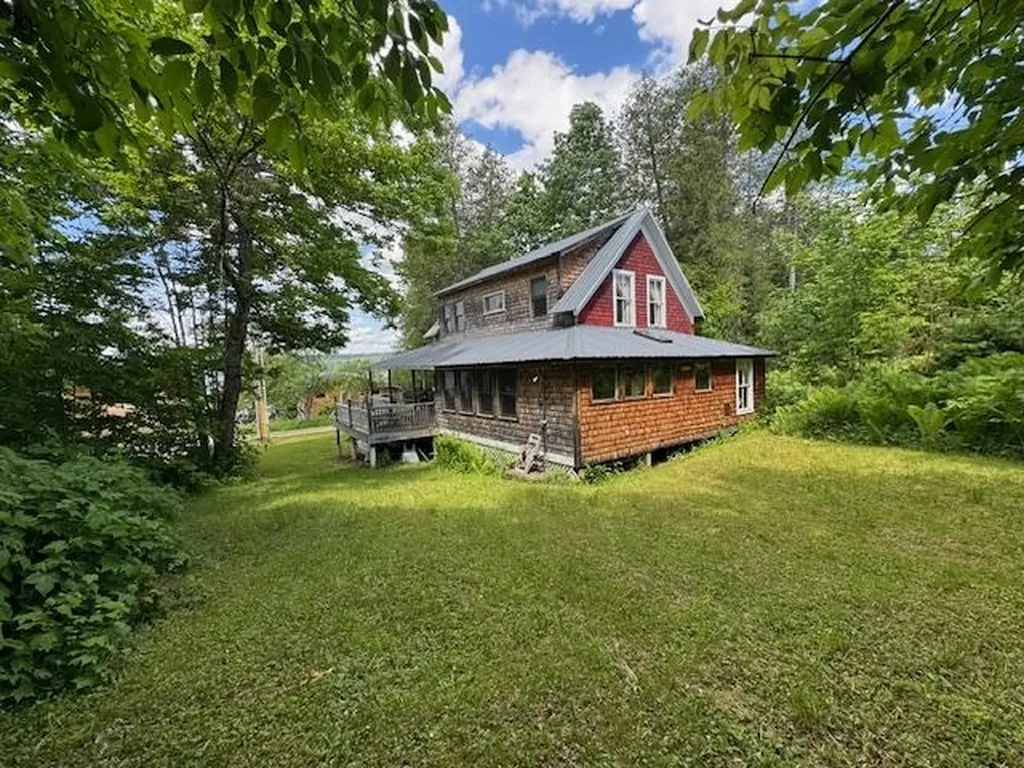 49 North Randolph Road Greensboro VT 05841