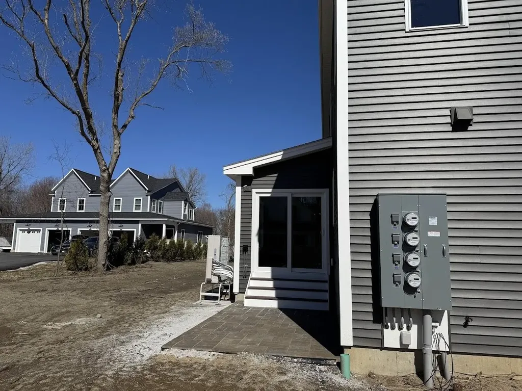 925 Falls Road Shelburne VT 05482