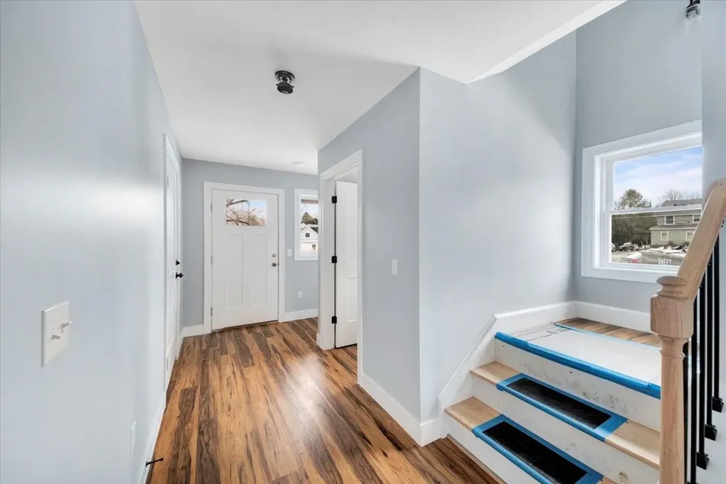 925 Falls Road Shelburne VT 05482