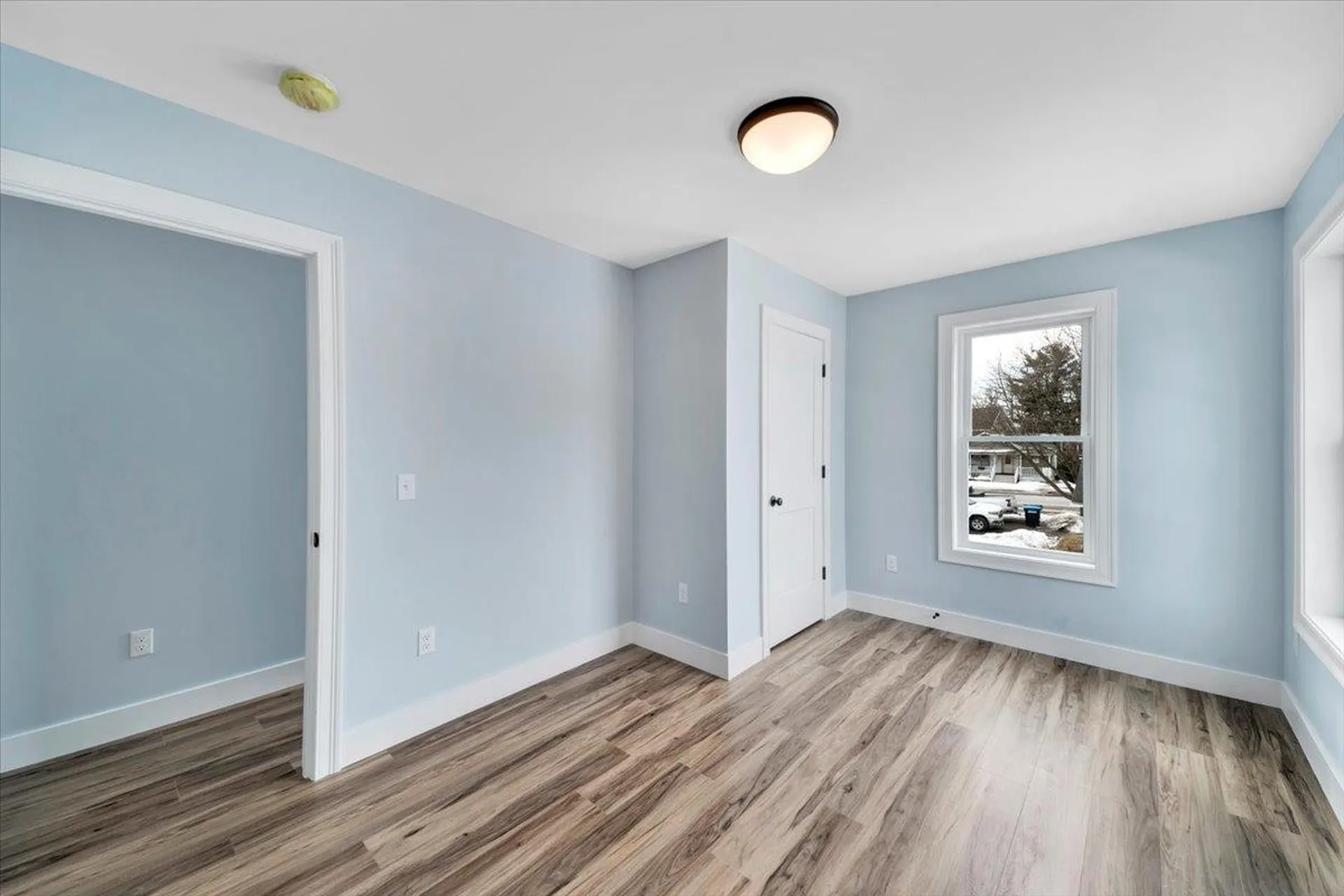 925 Falls Road Shelburne VT 05482